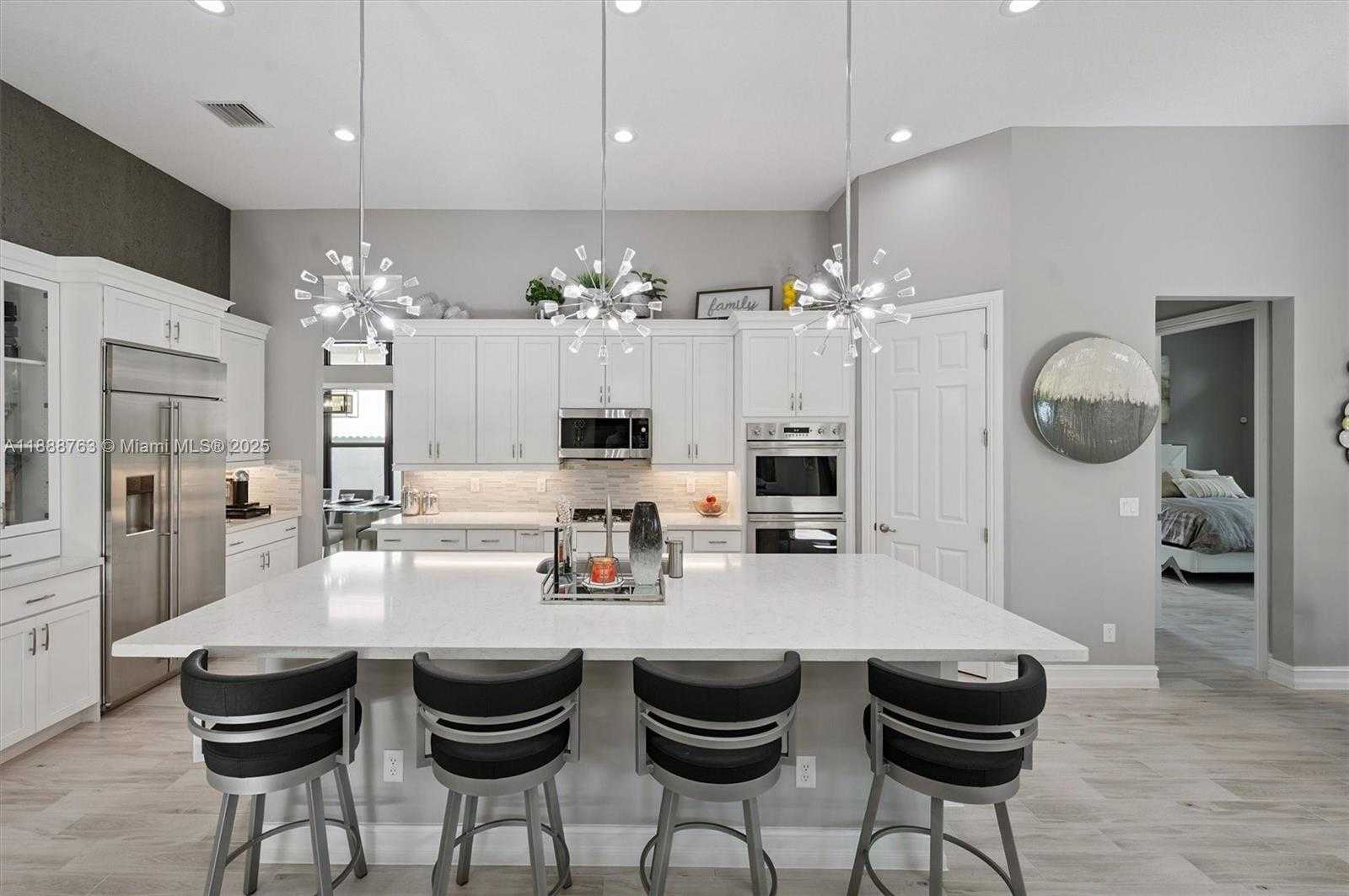 Small Image of 12065 NORTH KALMAR CIR, Parkland Number 25