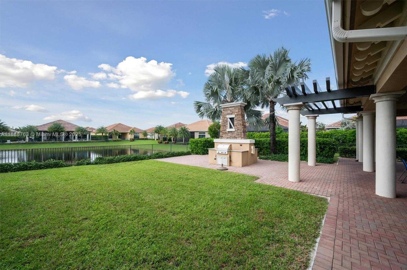 Small Image of 12065 NORTH KALMAR CIR, Parkland Number 59