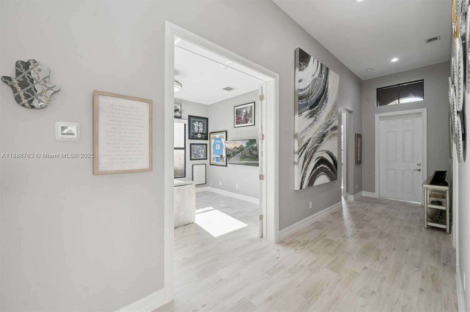 Small Image of 12065 NORTH KALMAR CIR, Parkland Number 6