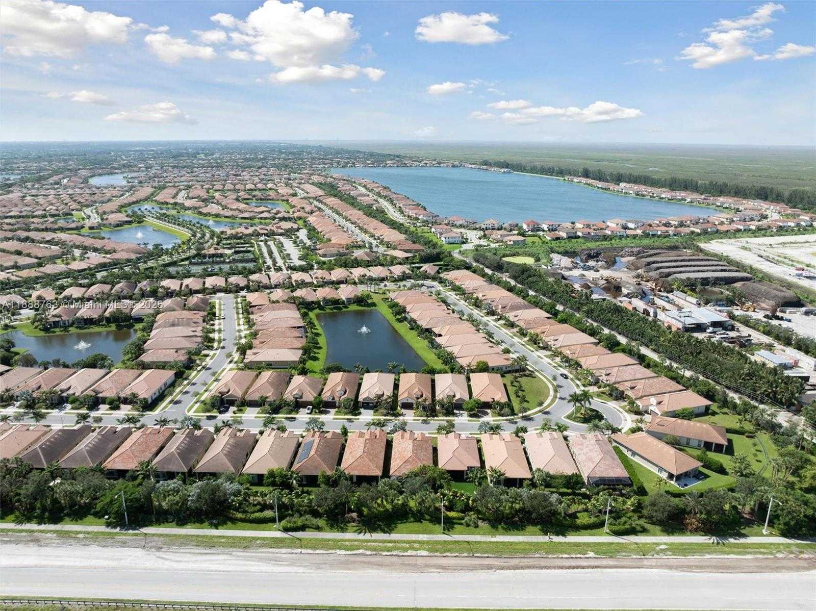 Small Image of 12065 NORTH KALMAR CIR, Parkland Number 69