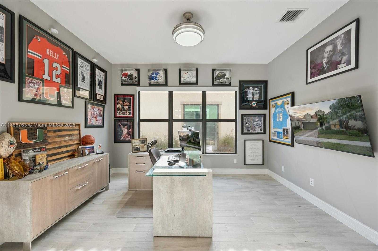 Small Image of 12065 NORTH KALMAR CIR, Parkland Number 7