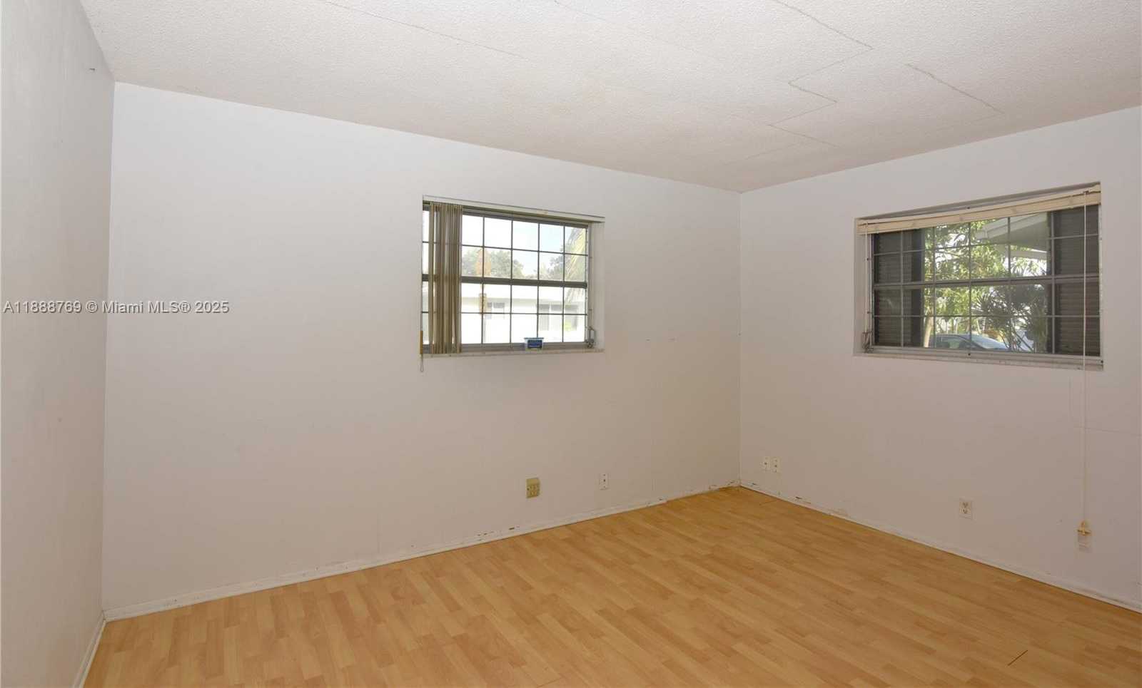 Small Image of 4716 NORTH WEST 48TH AVE, Tamarac Number 17