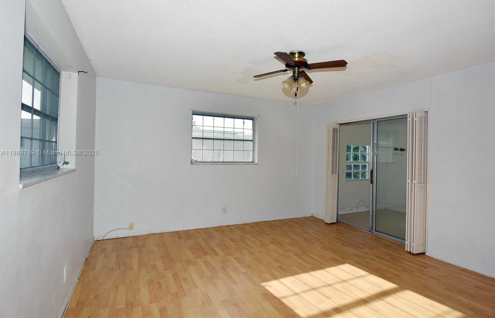 Small Image of 4716 NORTH WEST 48TH AVE, Tamarac Number 18