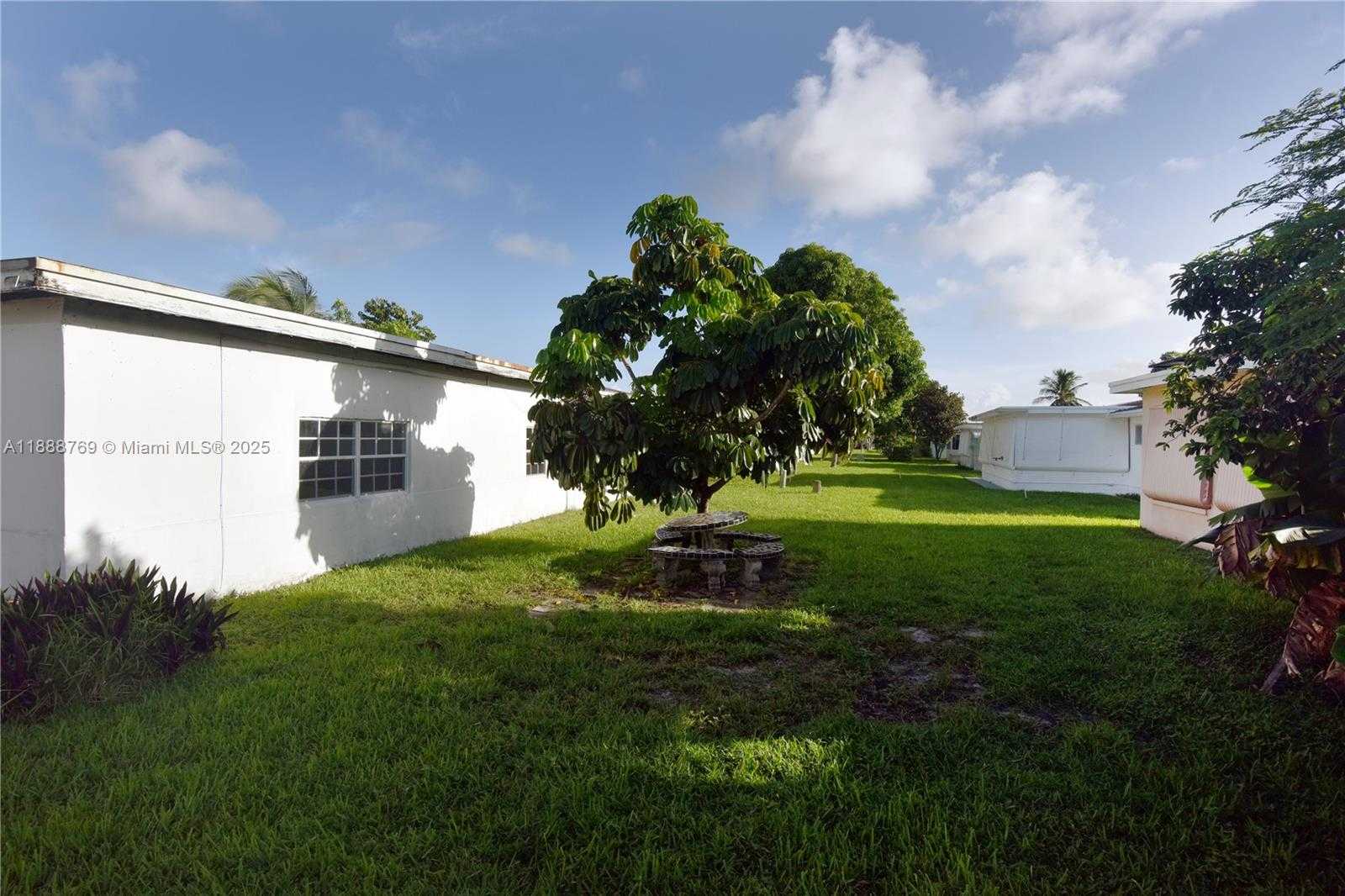 Small Image of 4716 NORTH WEST 48TH AVE, Tamarac Number 20