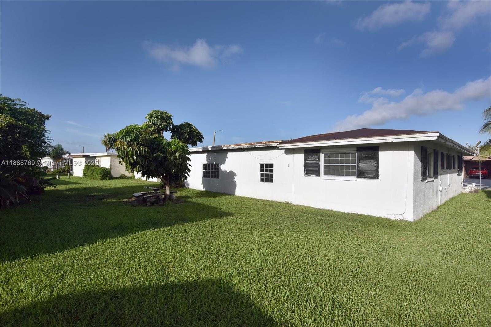 Small Image of 4716 NORTH WEST 48TH AVE, Tamarac Number 21