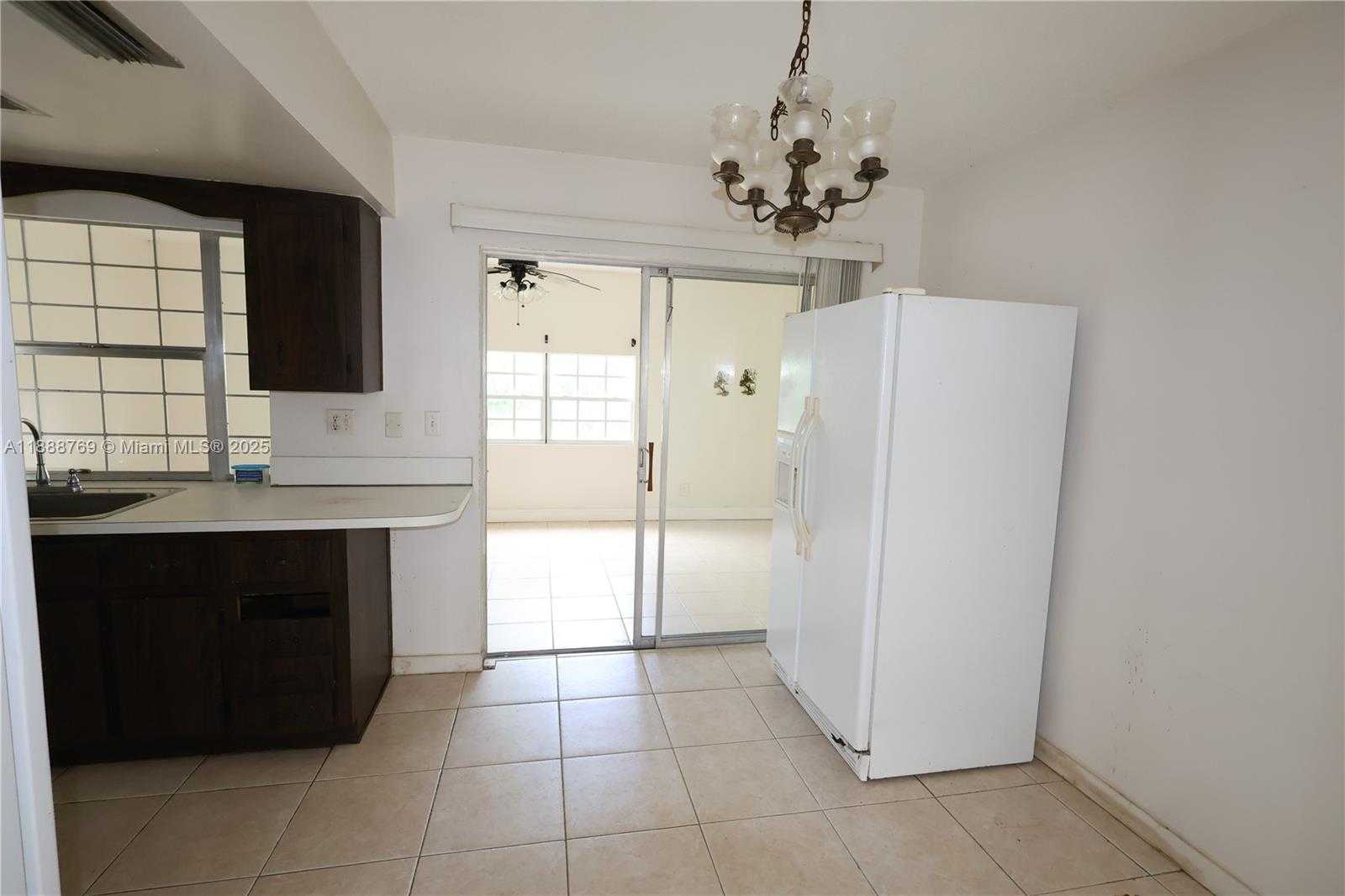 Small Image of 4716 NORTH WEST 48TH AVE, Tamarac Number 7