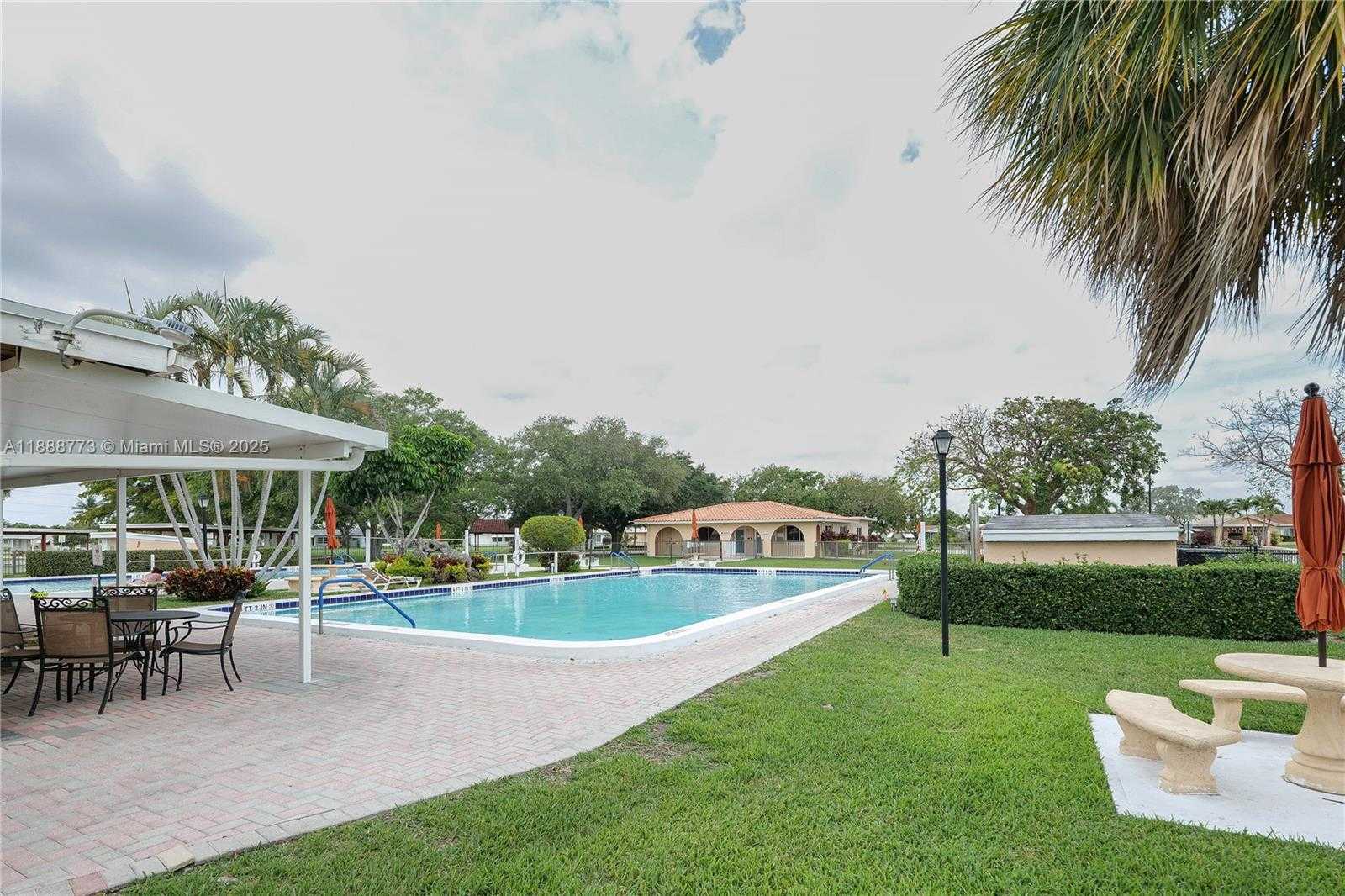 Small Image of 4908 NORTH WEST 43RD AVE, Tamarac Number 43