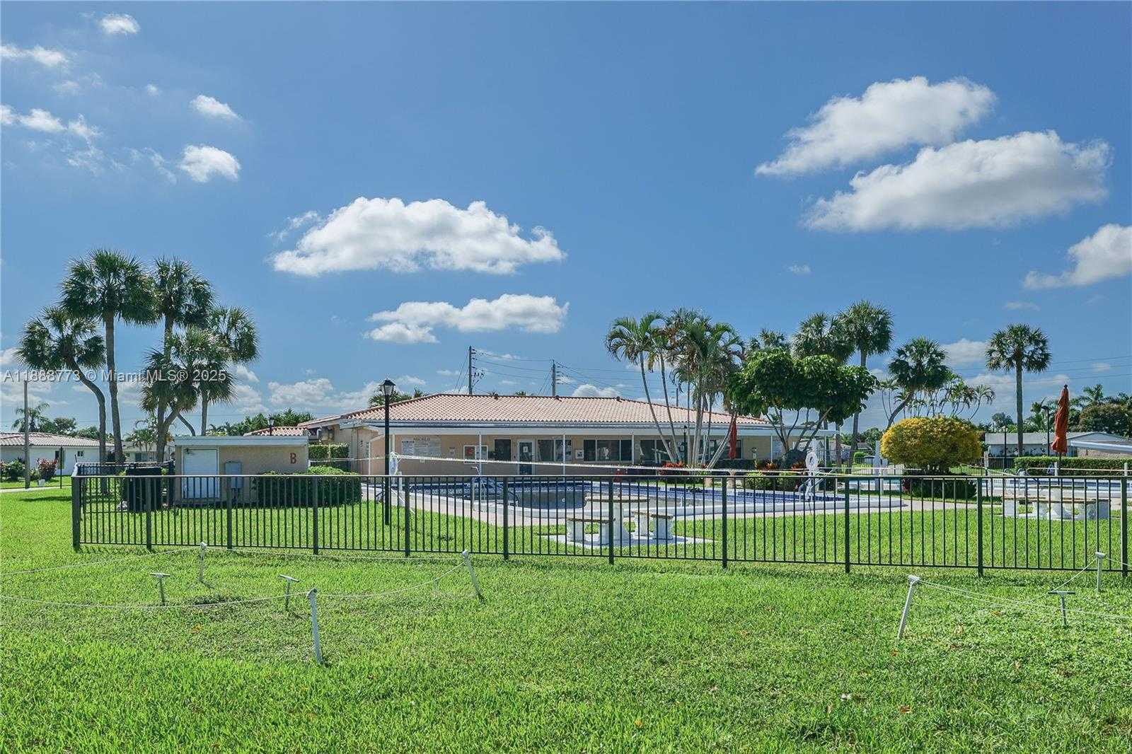 Small Image of 4908 NORTH WEST 43RD AVE, Tamarac Number 48