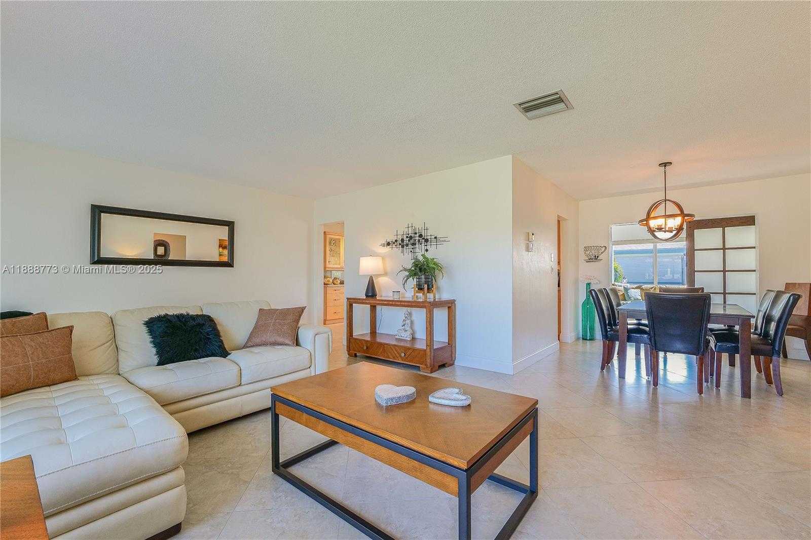 Small Image of 4908 NORTH WEST 43RD AVE, Tamarac Number 9