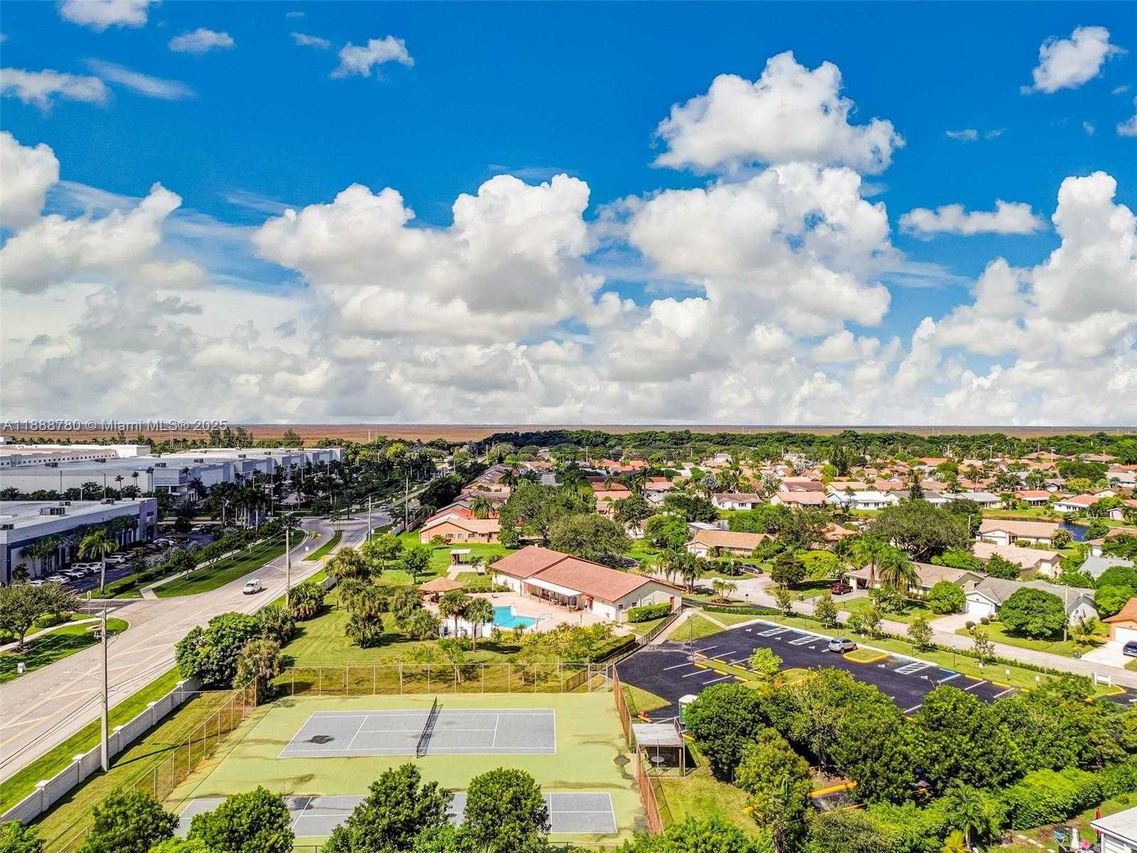 Small Image of 10431 NORTH WEST 70TH CT, Tamarac Number 13