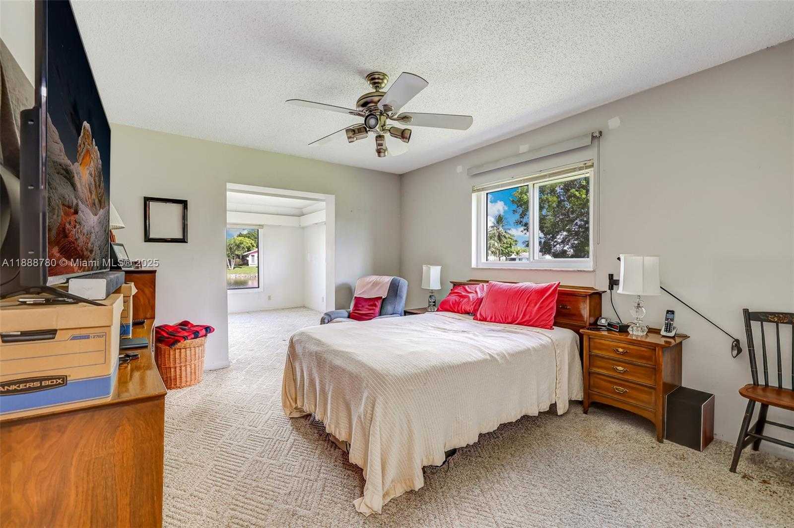 Small Image of 10431 NORTH WEST 70TH CT, Tamarac Number 35