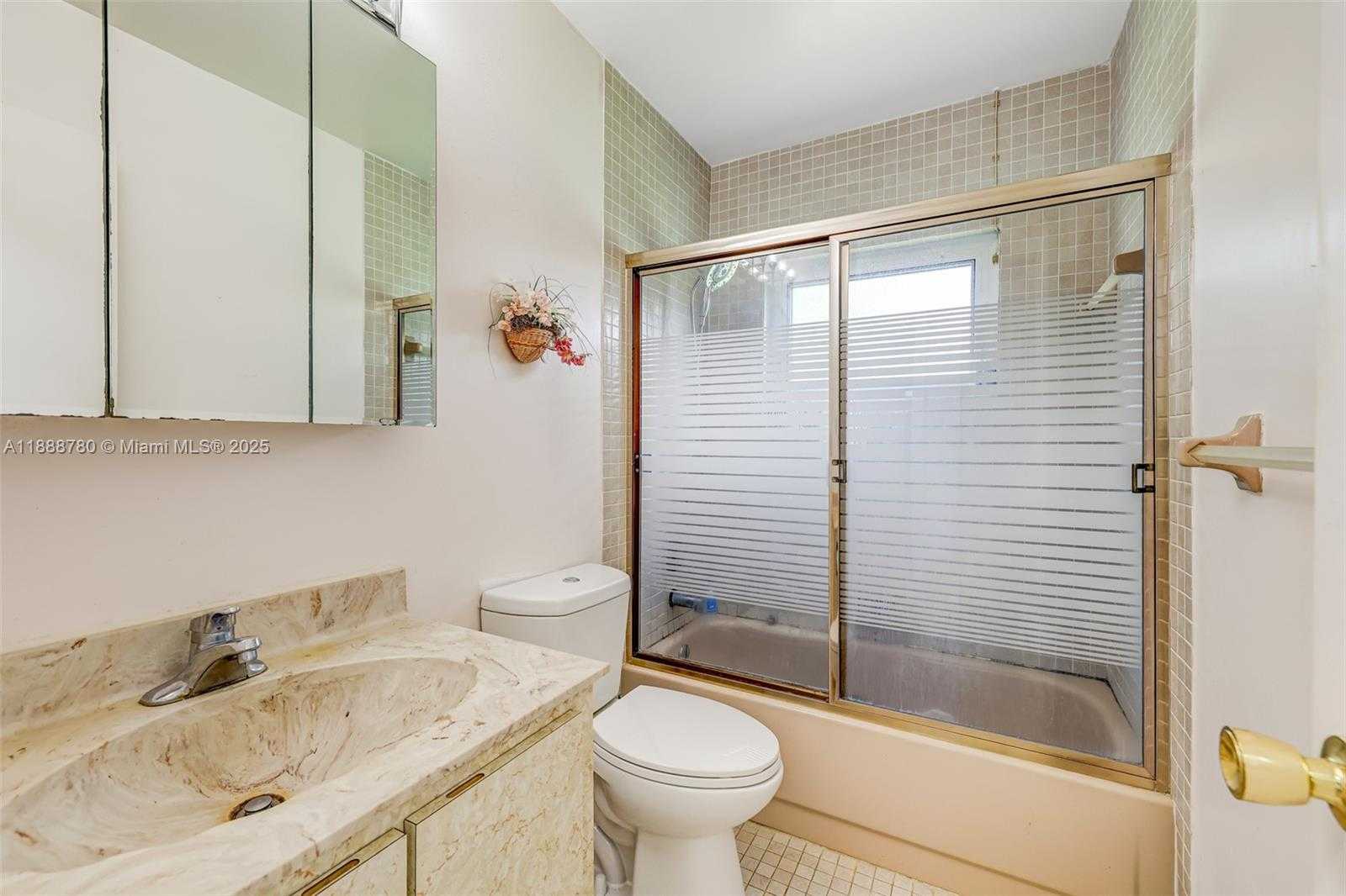 Small Image of 10431 NORTH WEST 70TH CT, Tamarac Number 41