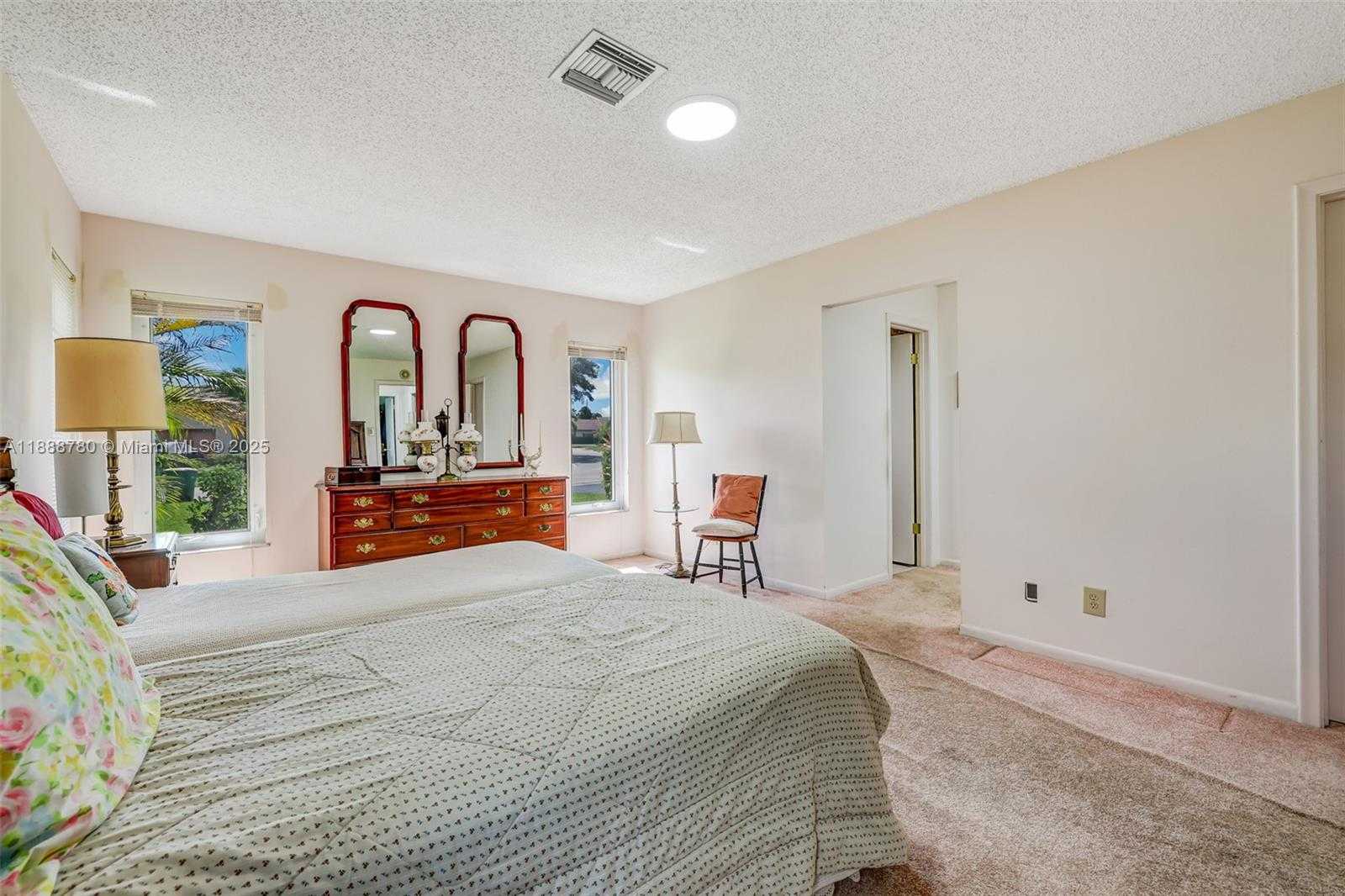 Small Image of 10431 NORTH WEST 70TH CT, Tamarac Number 43