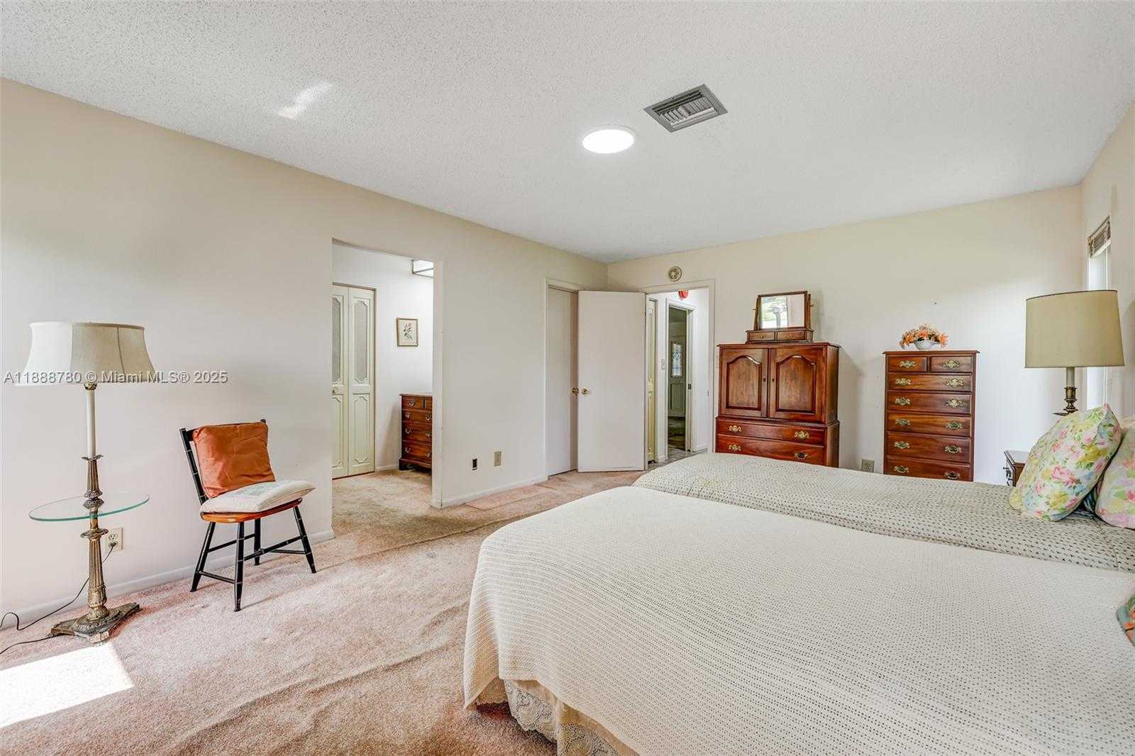 Small Image of 10431 NORTH WEST 70TH CT, Tamarac Number 44
