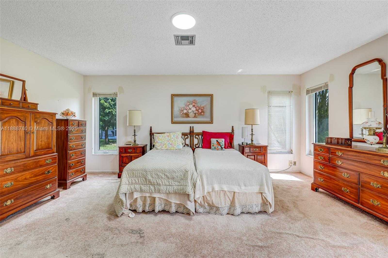 Small Image of 10431 NORTH WEST 70TH CT, Tamarac Number 48
