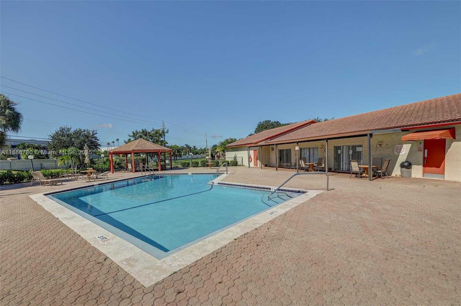 Small Image of 10431 NORTH WEST 70TH CT, Tamarac Number 52