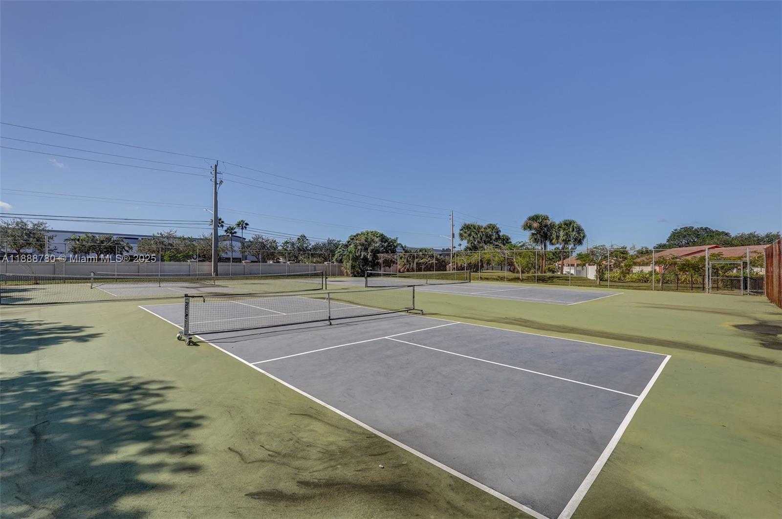 Small Image of 10431 NORTH WEST 70TH CT, Tamarac Number 56