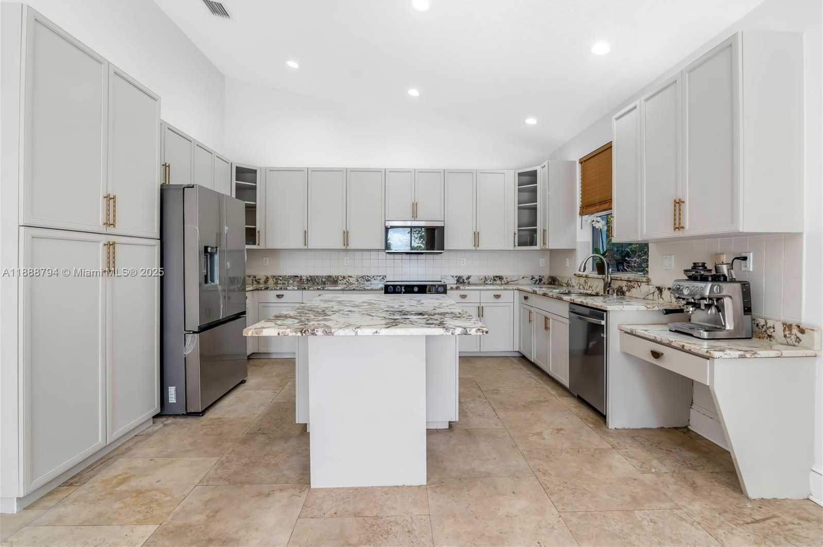 Small Image of 2791 SOUTH WEST 190TH AVE, Miramar Number 8
