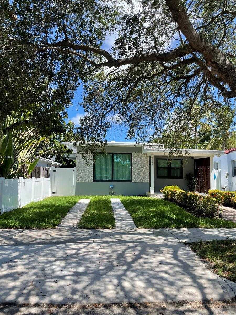 Small Image of 1551 MADISON ST, Hollywood Number 17