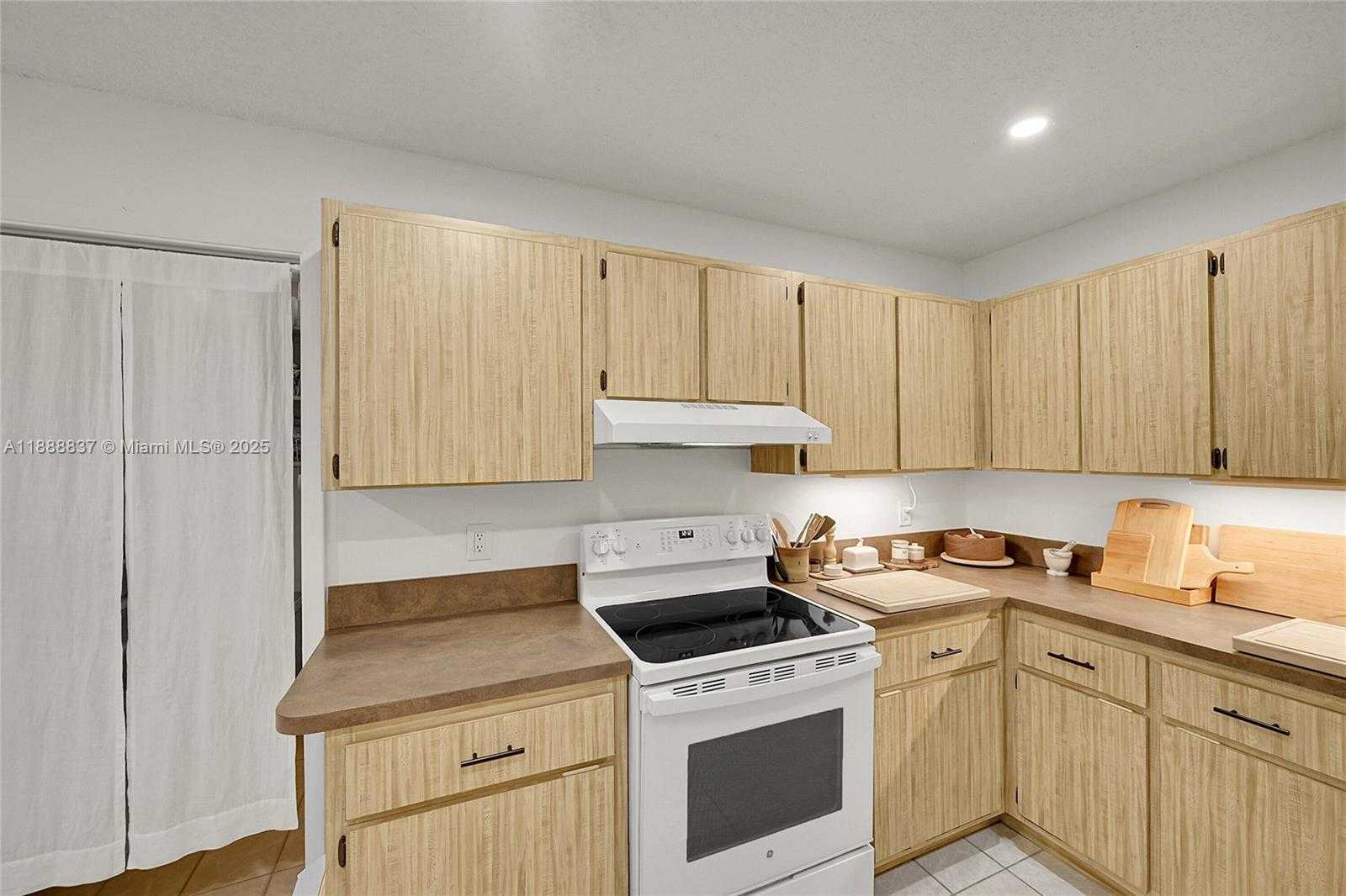 Small Image of 13266 NORTH 52ND CT N, West Palm Beach Number 17