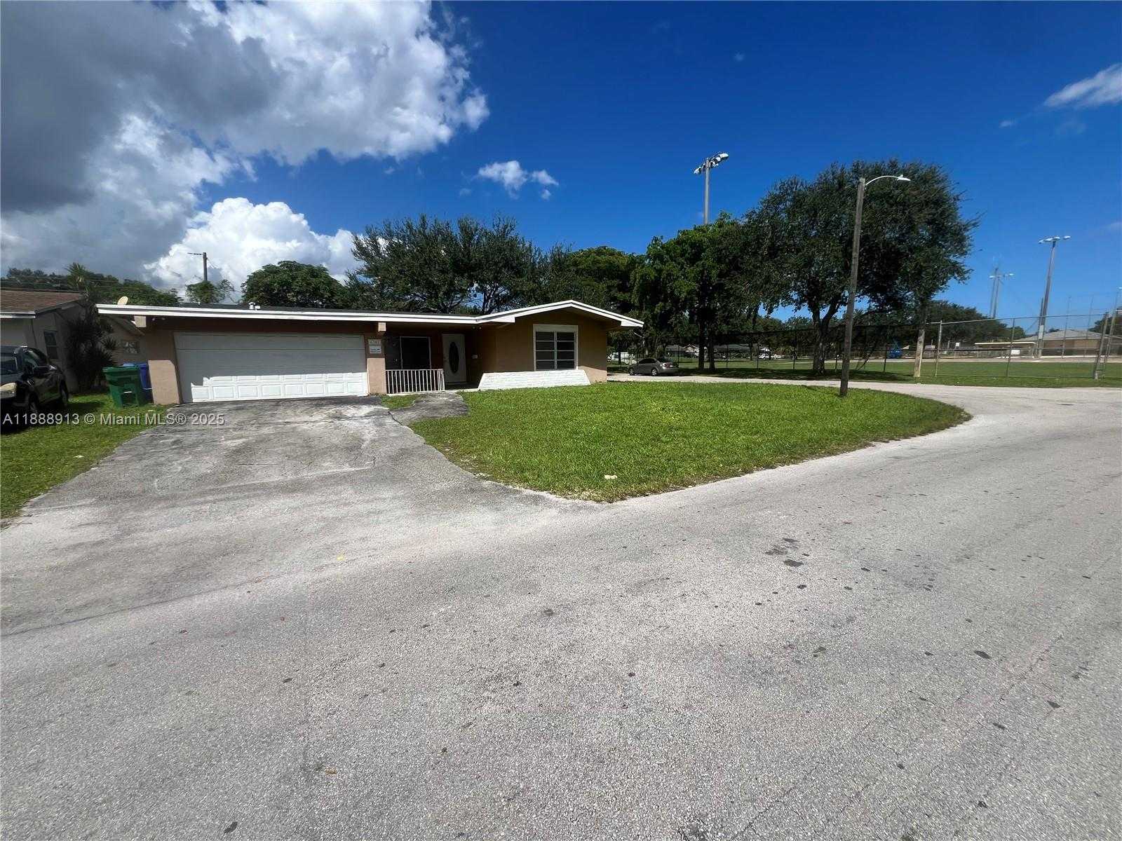 Small Image of 6301 SOUTH WEST 34TH ST, Miramar Number 2