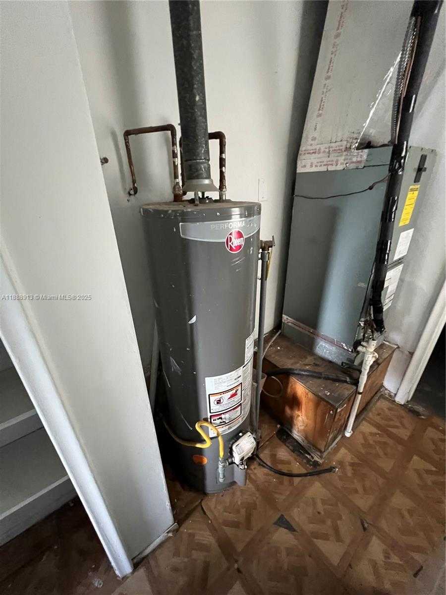 Small Image of 6301 SOUTH WEST 34TH ST, Miramar Number 27