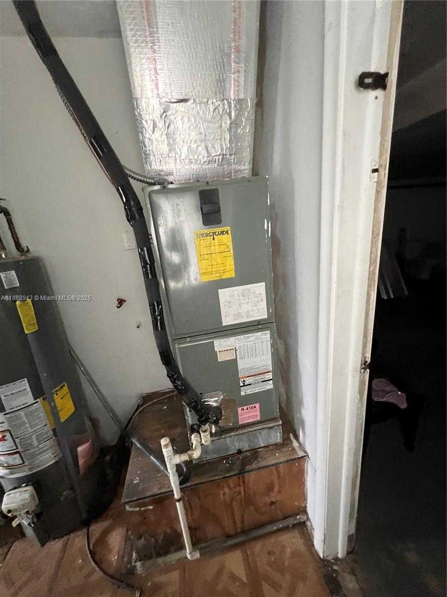 Small Image of 6301 SOUTH WEST 34TH ST, Miramar Number 28