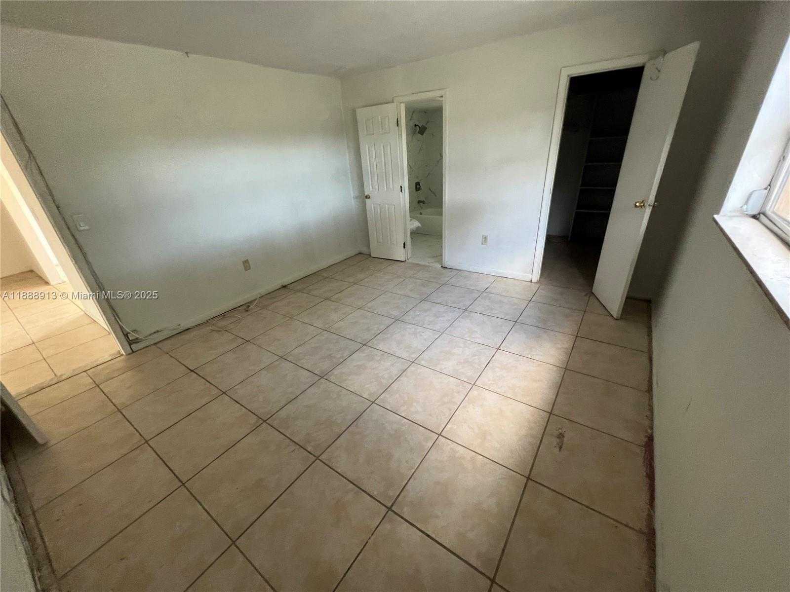 Small Image of 6301 SOUTH WEST 34TH ST, Miramar Number 31
