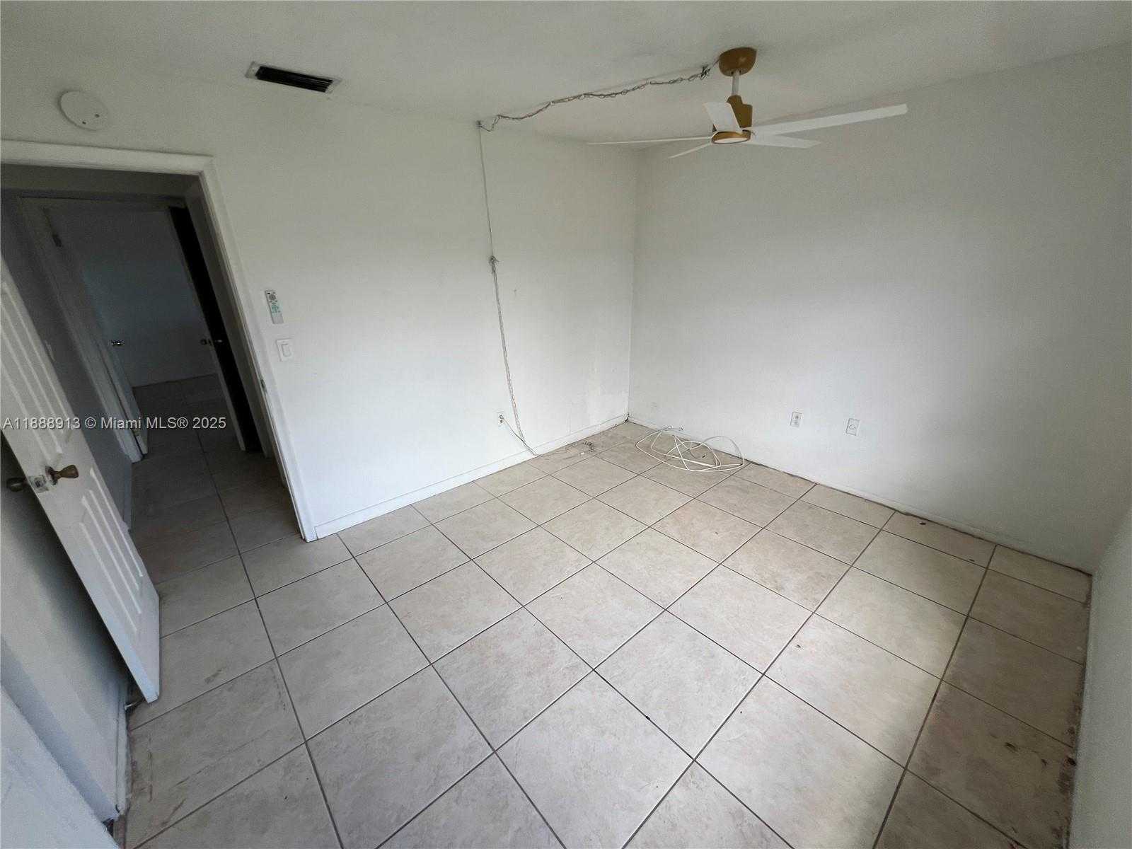 Small Image of 6301 SOUTH WEST 34TH ST, Miramar Number 44