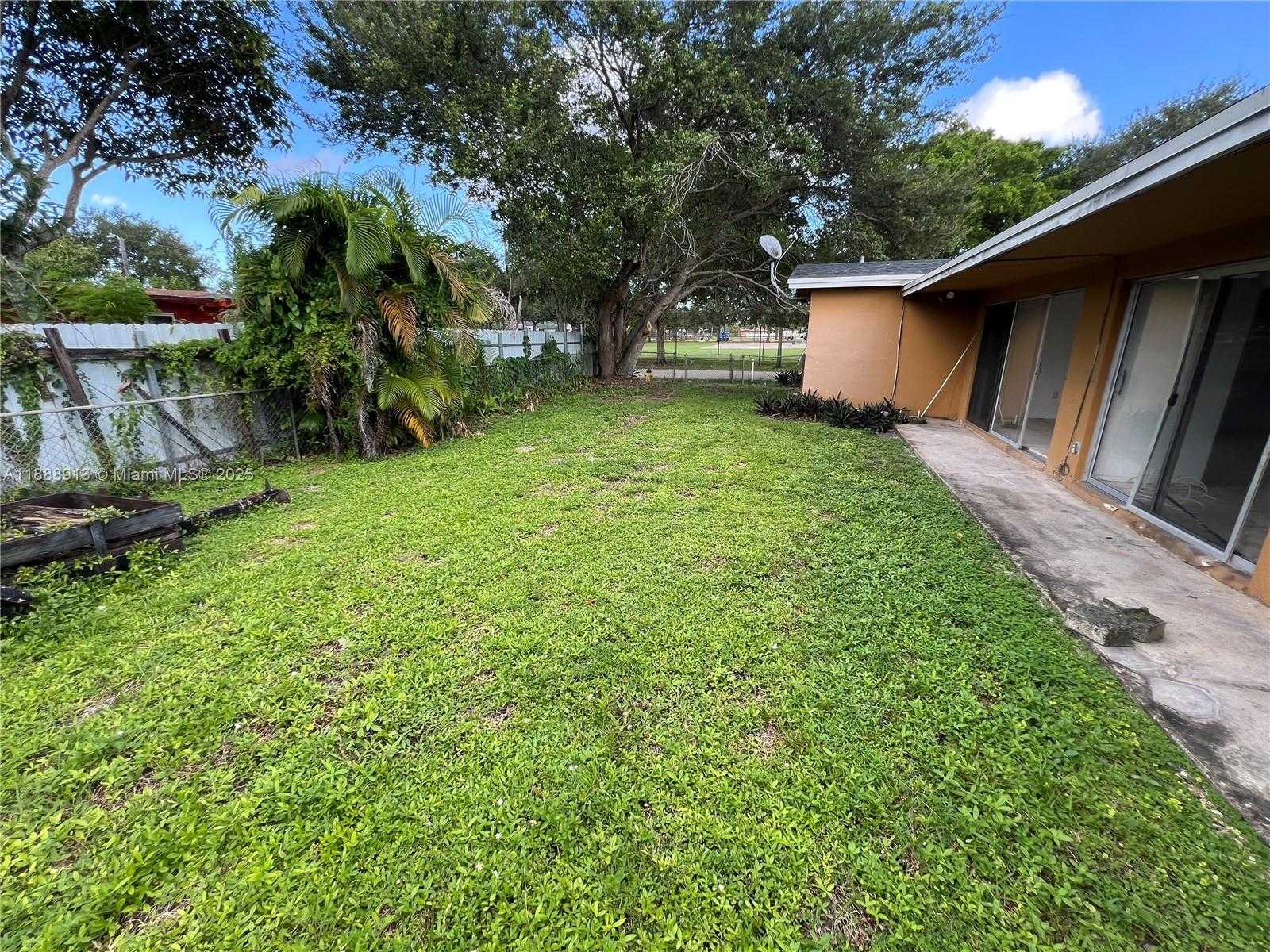 Small Image of 6301 SOUTH WEST 34TH ST, Miramar Number 55