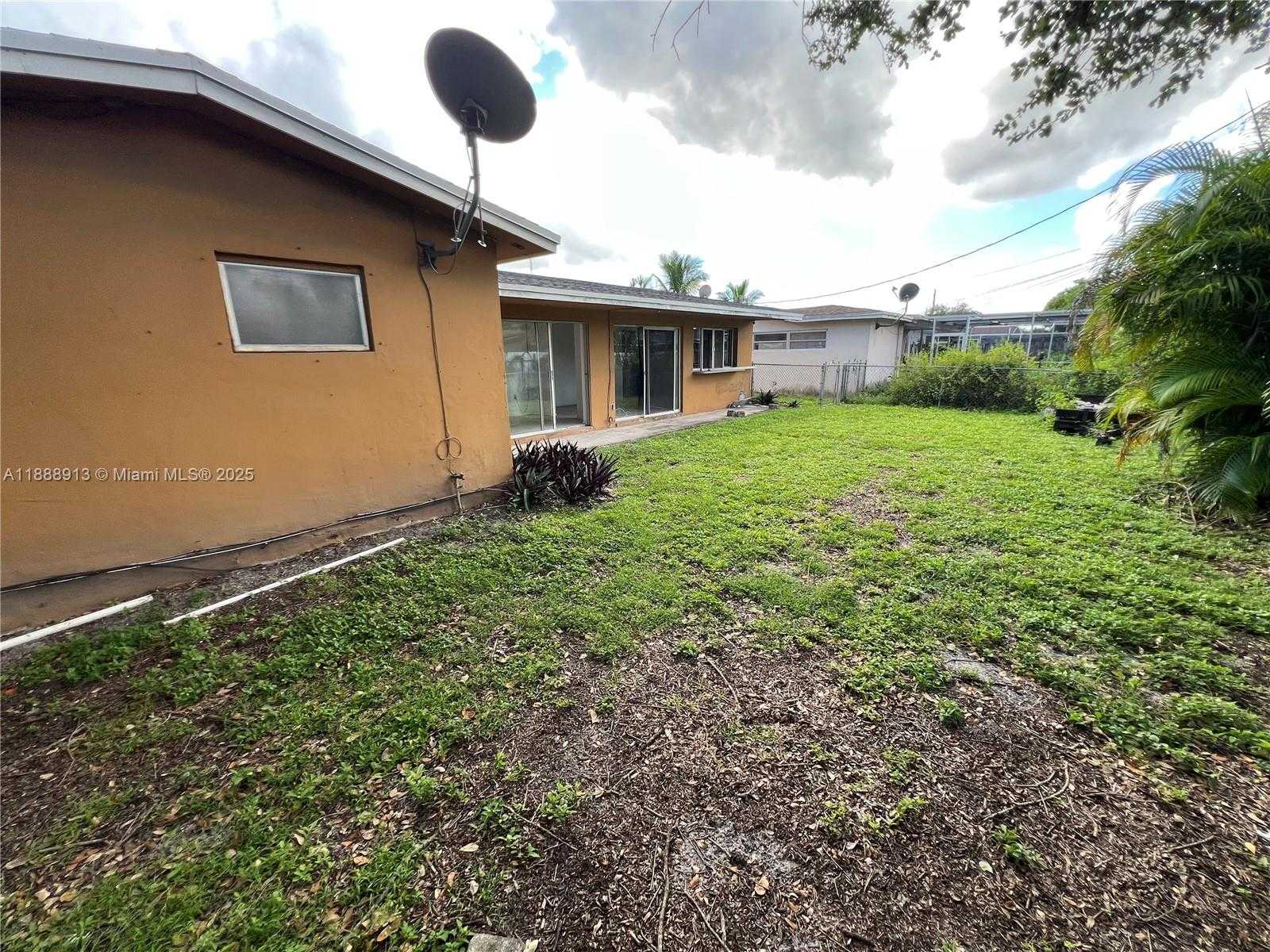 Small Image of 6301 SOUTH WEST 34TH ST, Miramar Number 59