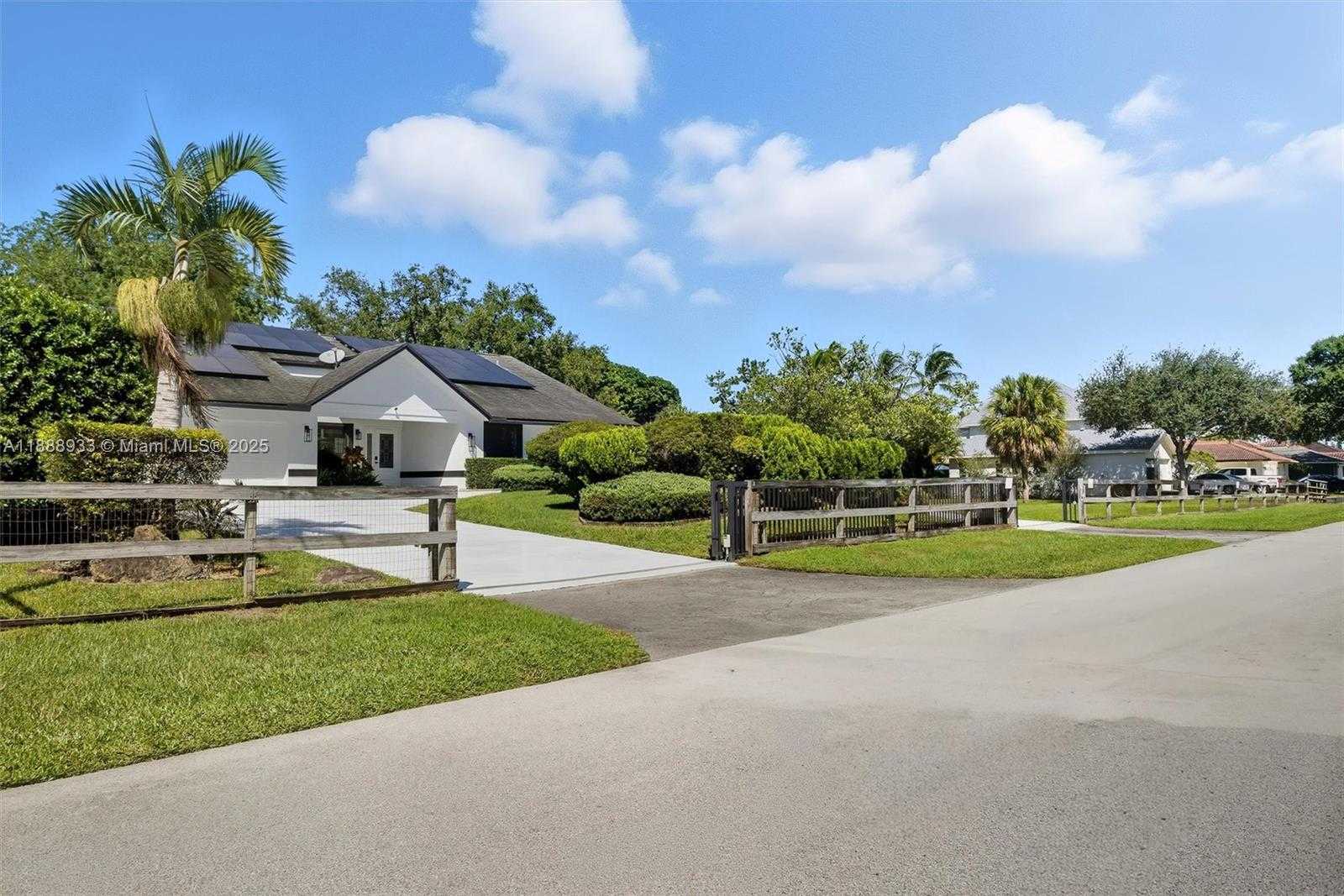 Small Image of 11521 NORTH WEST 23RD ST, Plantation Number 2