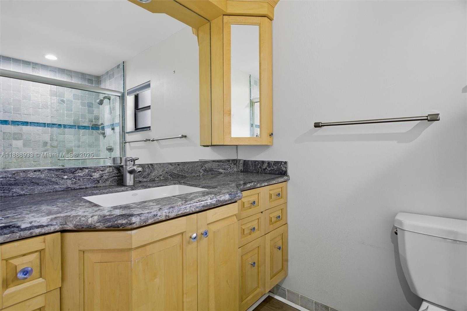 Small Image of 11521 NORTH WEST 23RD ST, Plantation Number 25