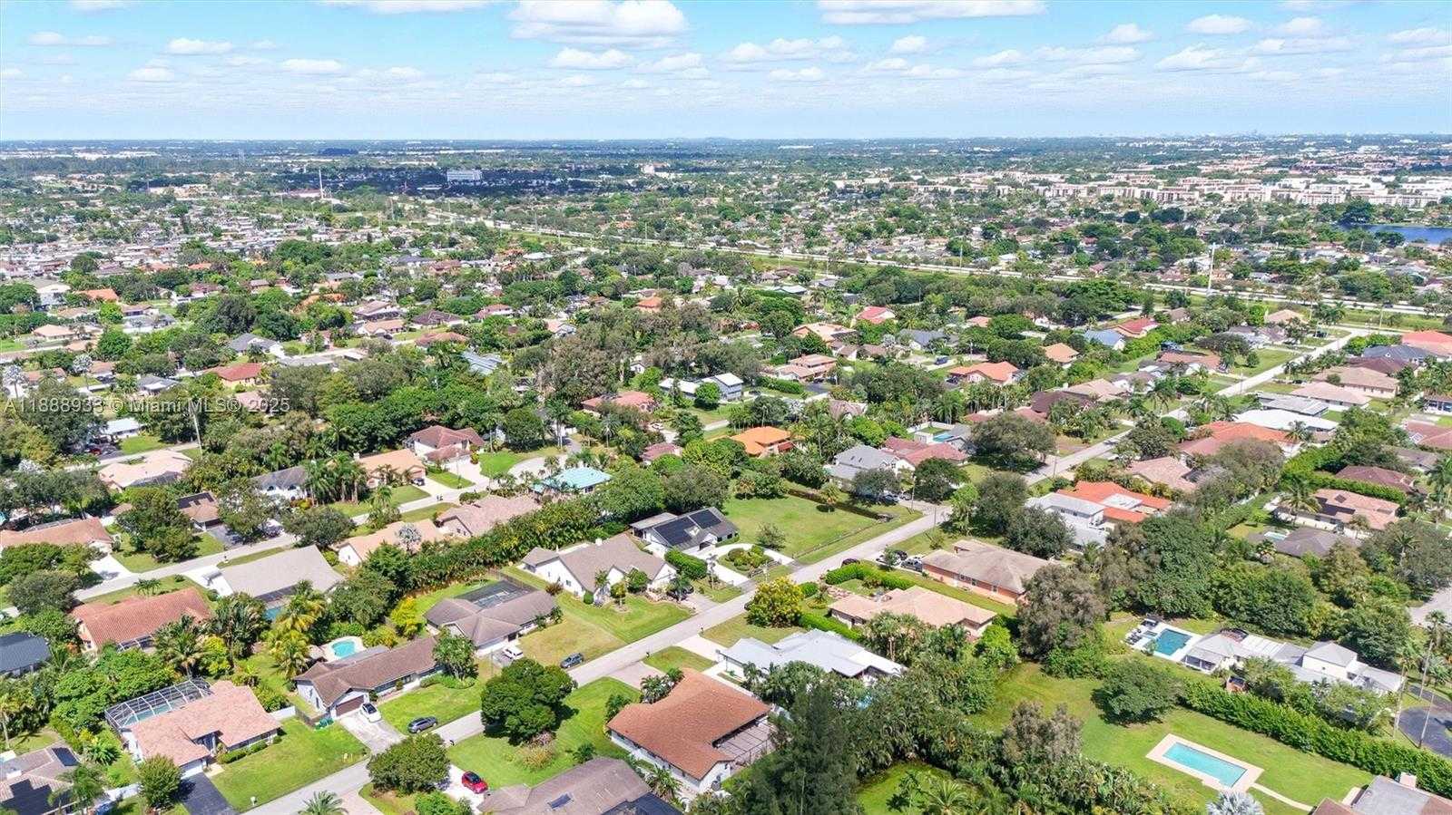 Small Image of 11521 NORTH WEST 23RD ST, Plantation Number 35