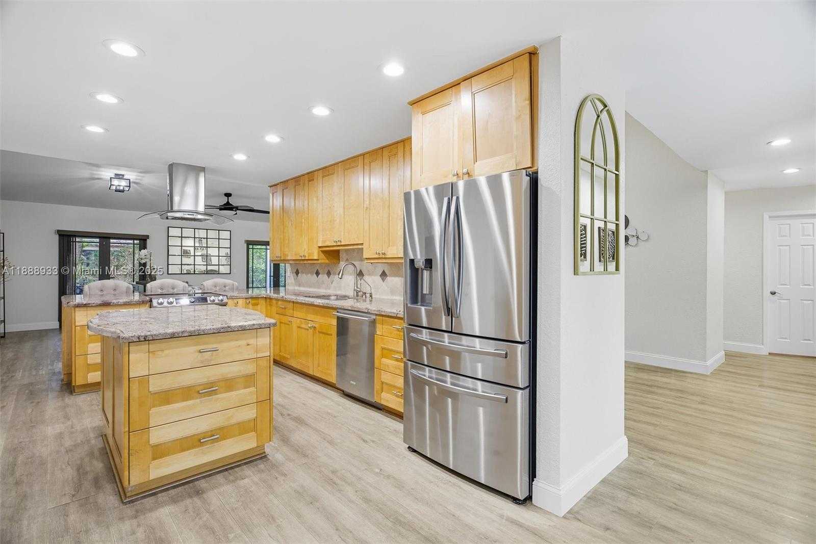 Small Image of 11521 NORTH WEST 23RD ST, Plantation Number 4