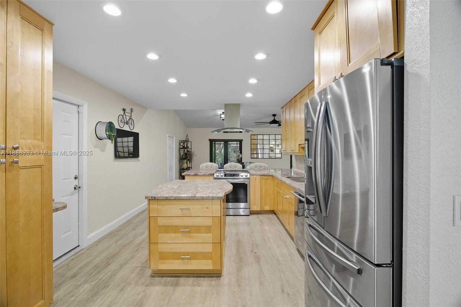 Small Image of 11521 NORTH WEST 23RD ST, Plantation Number 7