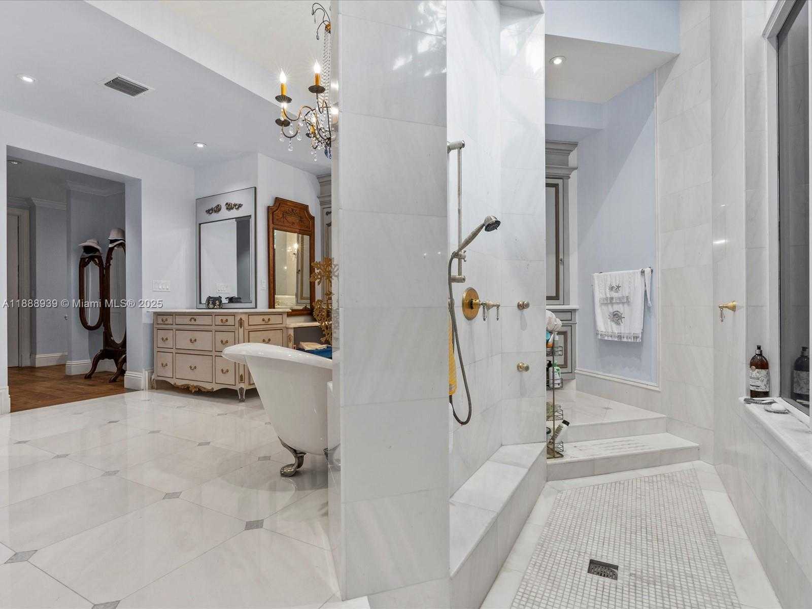 Small Image of 2941 PADDOCK LN, Weston Number 46