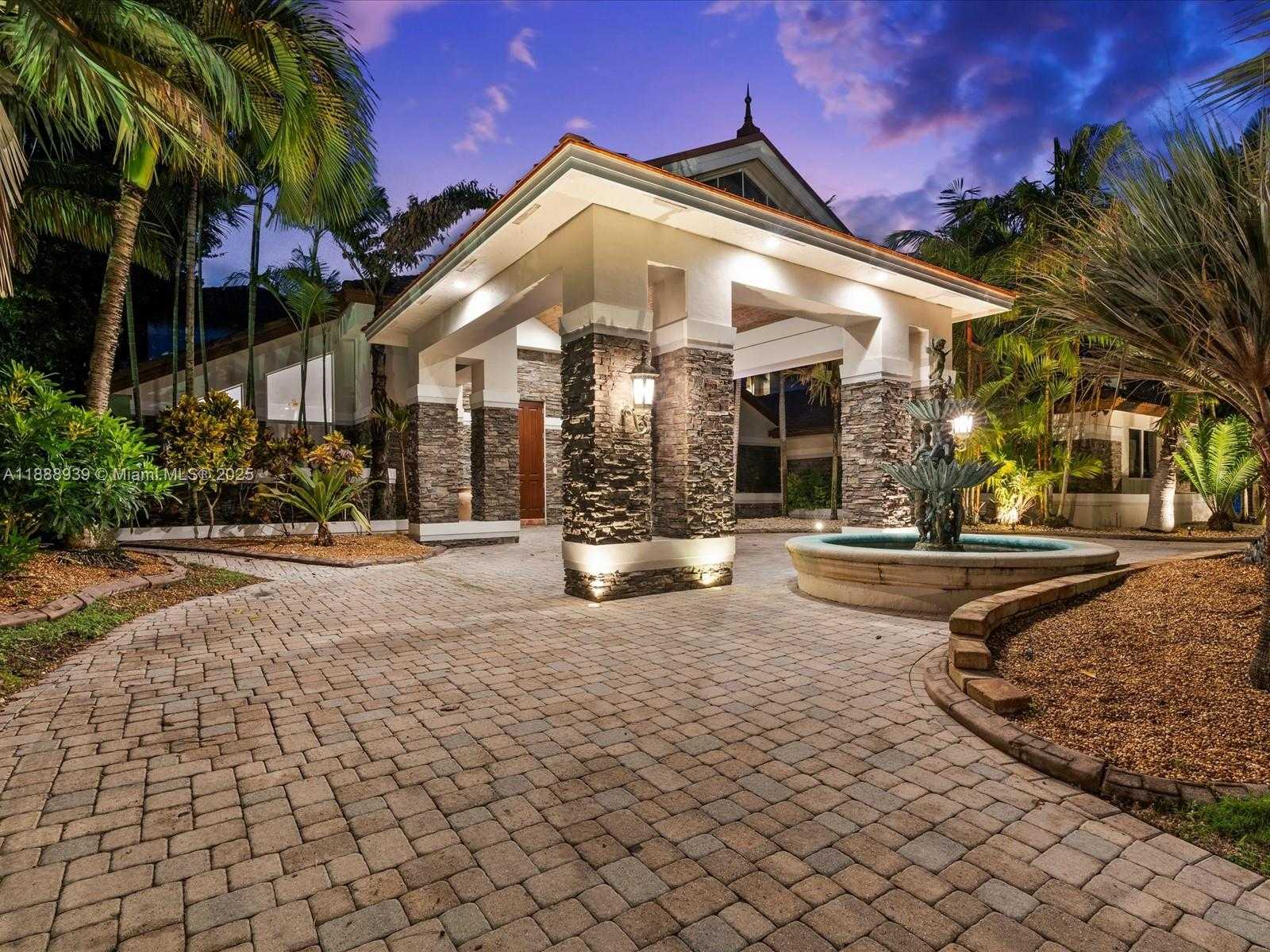 Small Image of 2941 PADDOCK LN, Weston Number 5