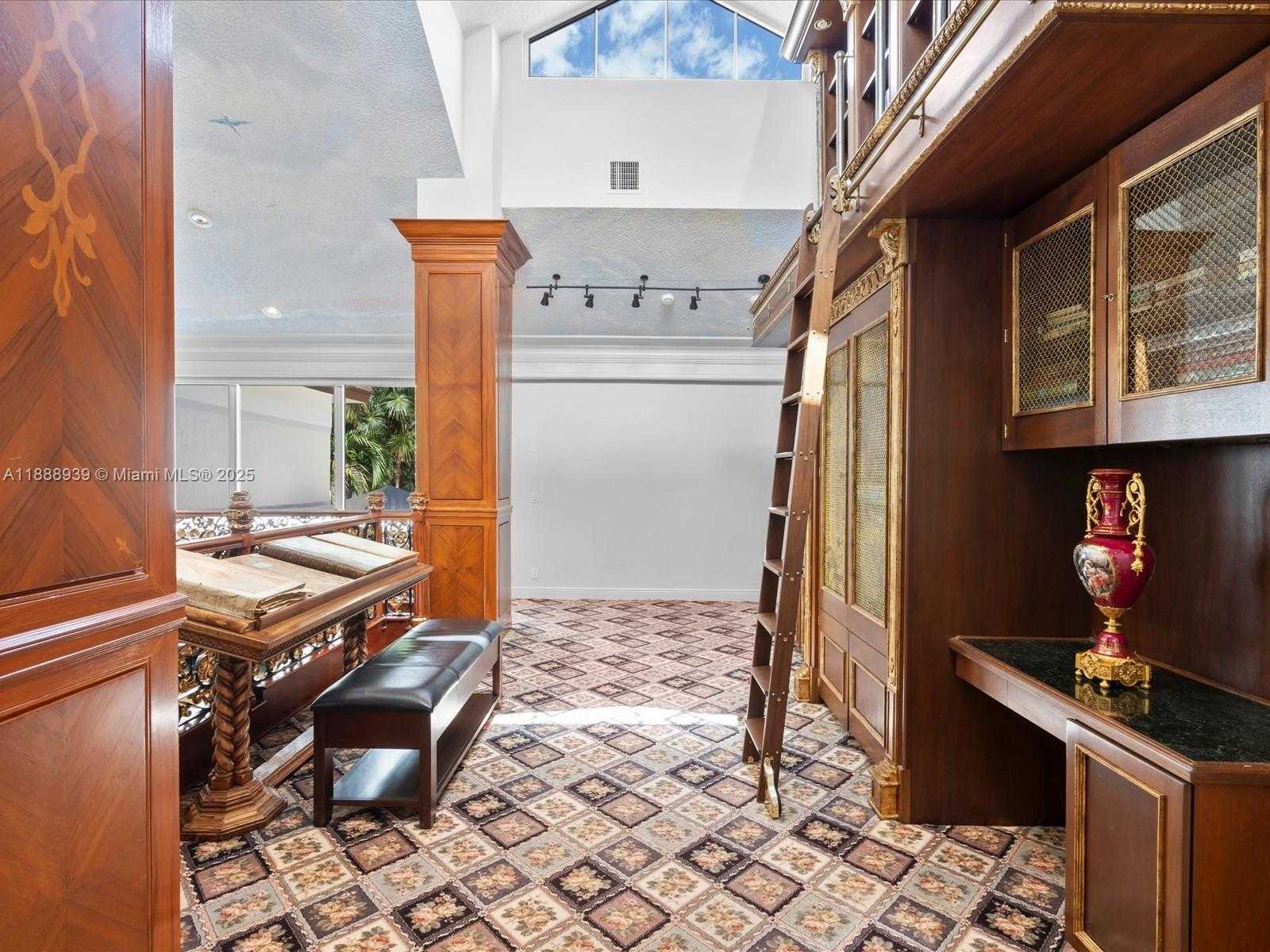 Small Image of 2941 PADDOCK LN, Weston Number 54