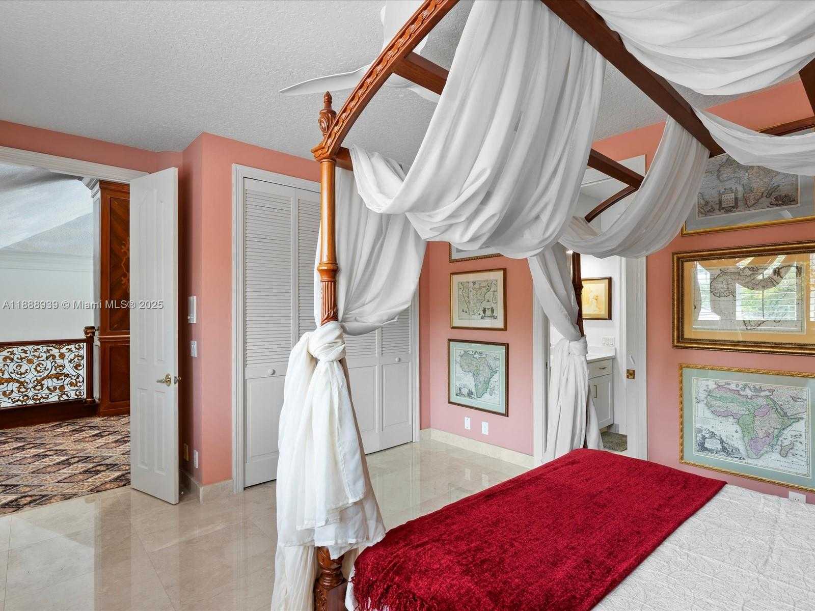 Small Image of 2941 PADDOCK LN, Weston Number 62