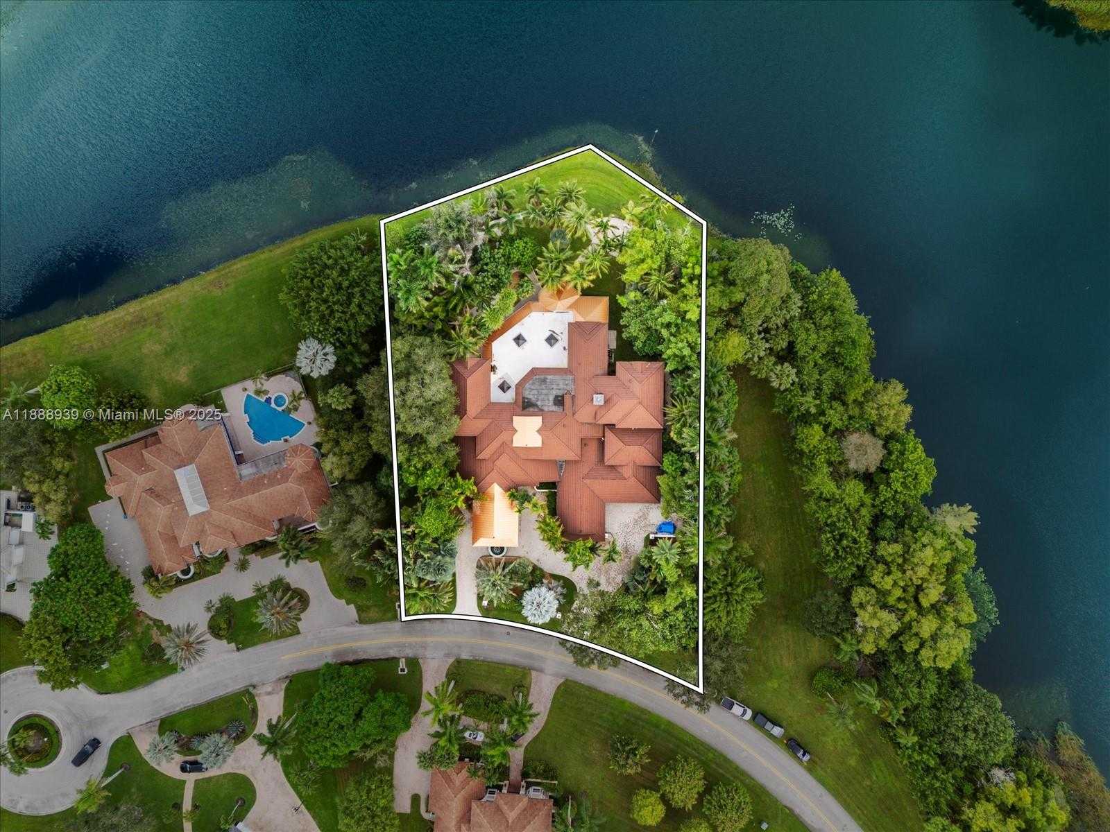 Small Image of 2941 PADDOCK LN, Weston Number 89