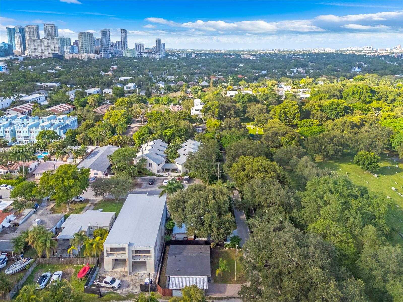 Small Image of 1341 SOUTH EAST 10TH AVE, Fort Lauderdale Number 21