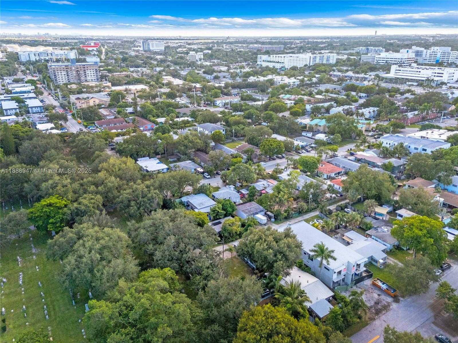 Small Image of 1341 SOUTH EAST 10TH AVE, Fort Lauderdale Number 27