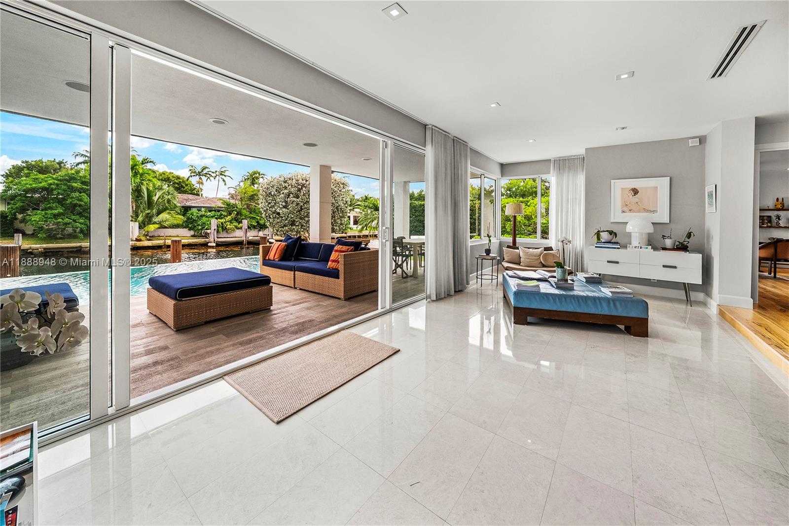 Small Image of 1370 NORTH EAST 103RD ST, Miami Shores Number 24