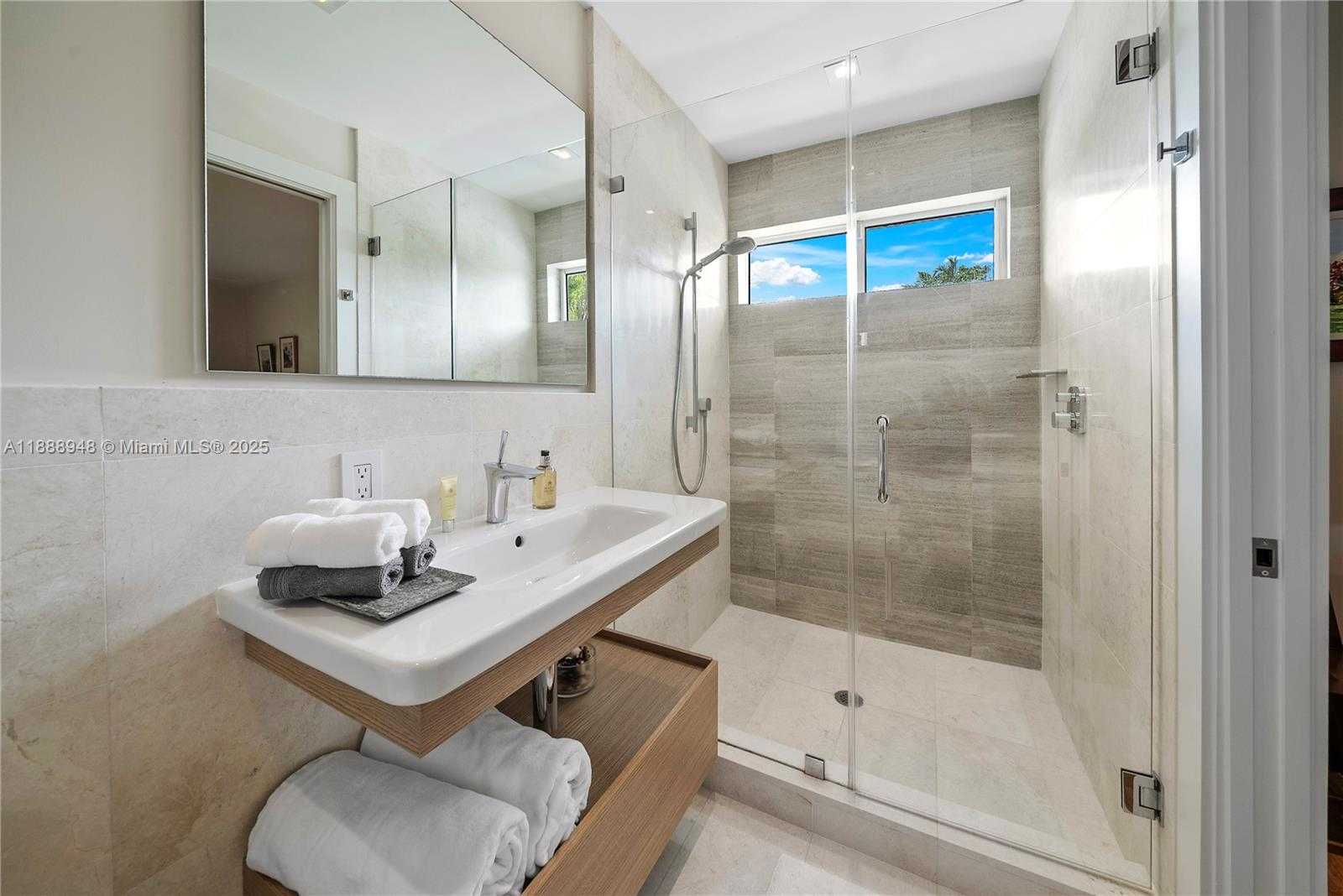 Small Image of 1370 NORTH EAST 103RD ST, Miami Shores Number 48