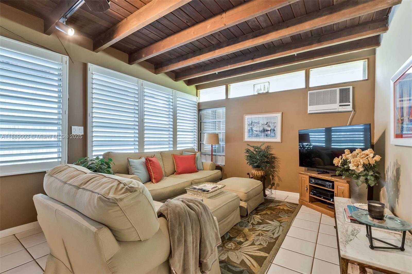 Small Image of 8241 SOUTH WEST 142ND ST, Palmetto Bay Number 10