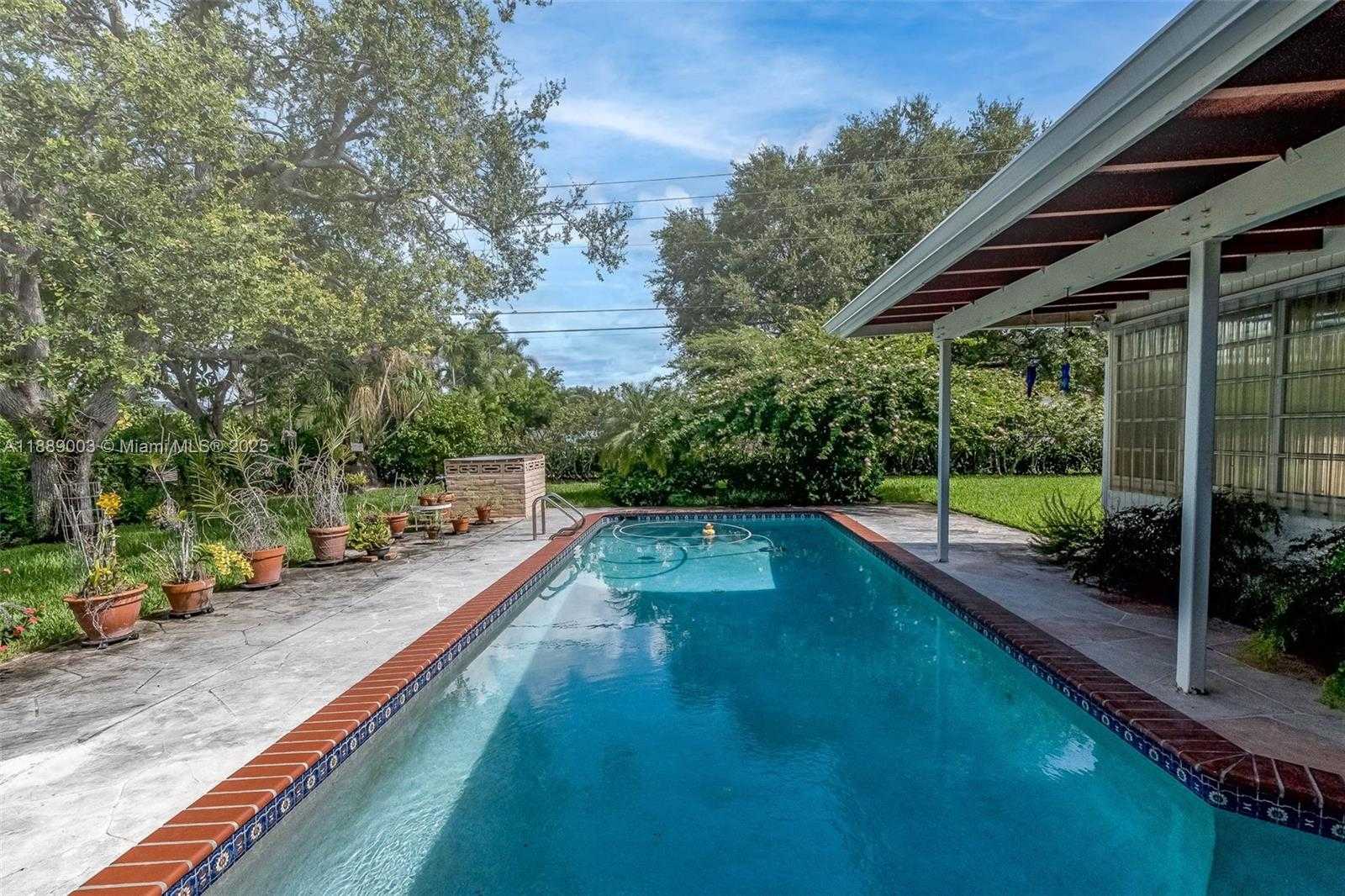 Small Image of 8241 SOUTH WEST 142ND ST, Palmetto Bay Number 21