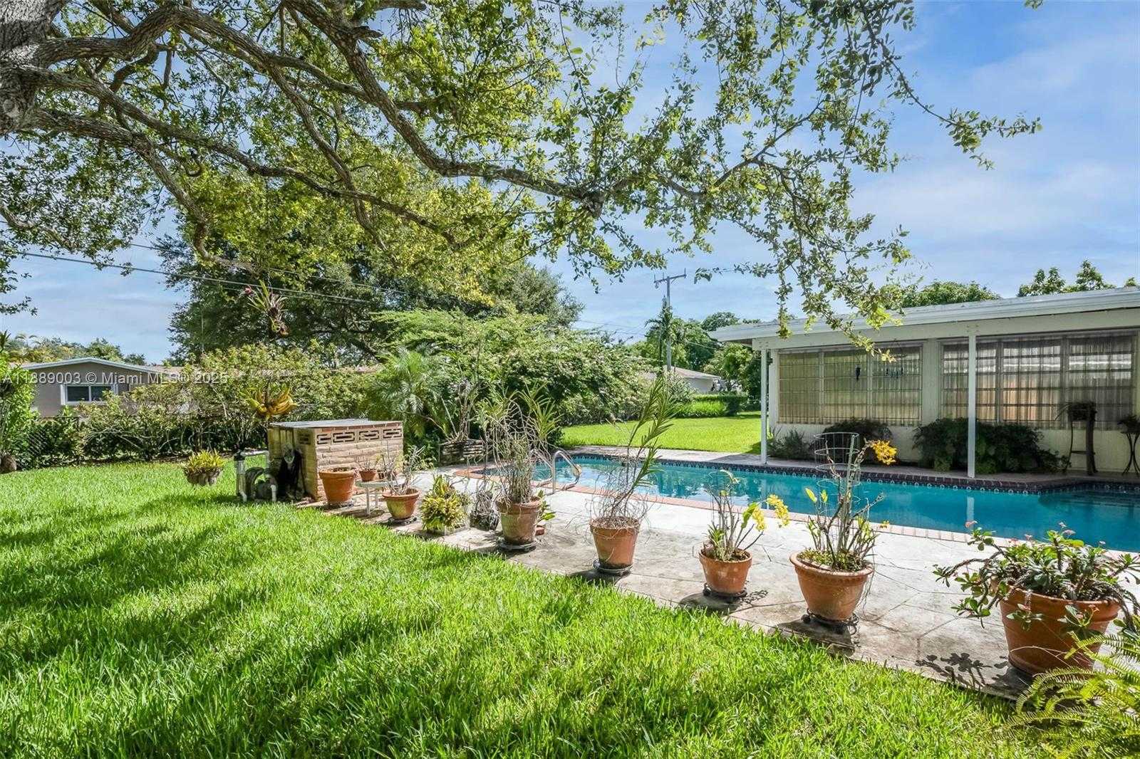 Small Image of 8241 SOUTH WEST 142ND ST, Palmetto Bay Number 22