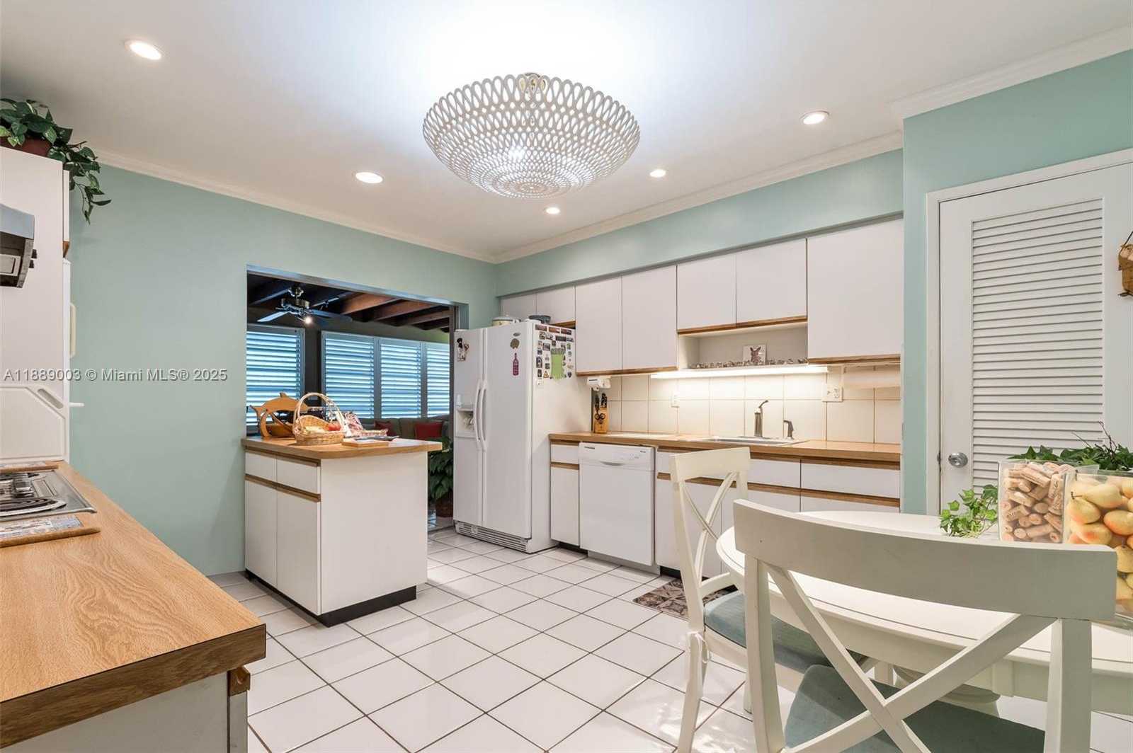 Small Image of 8241 SOUTH WEST 142ND ST, Palmetto Bay Number 7
