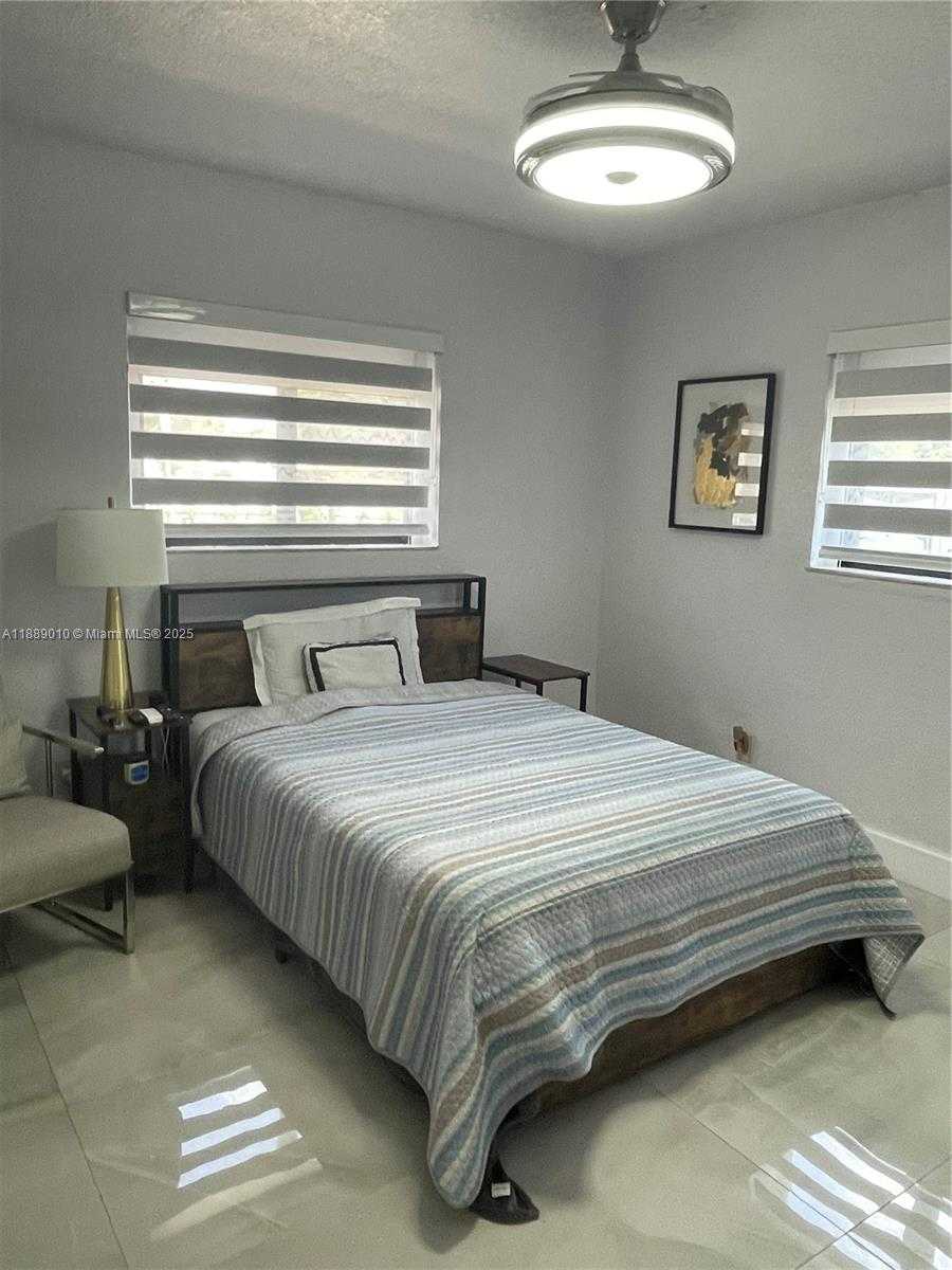 Small Image of 390 EAST 53RD ST, Hialeah Number 13